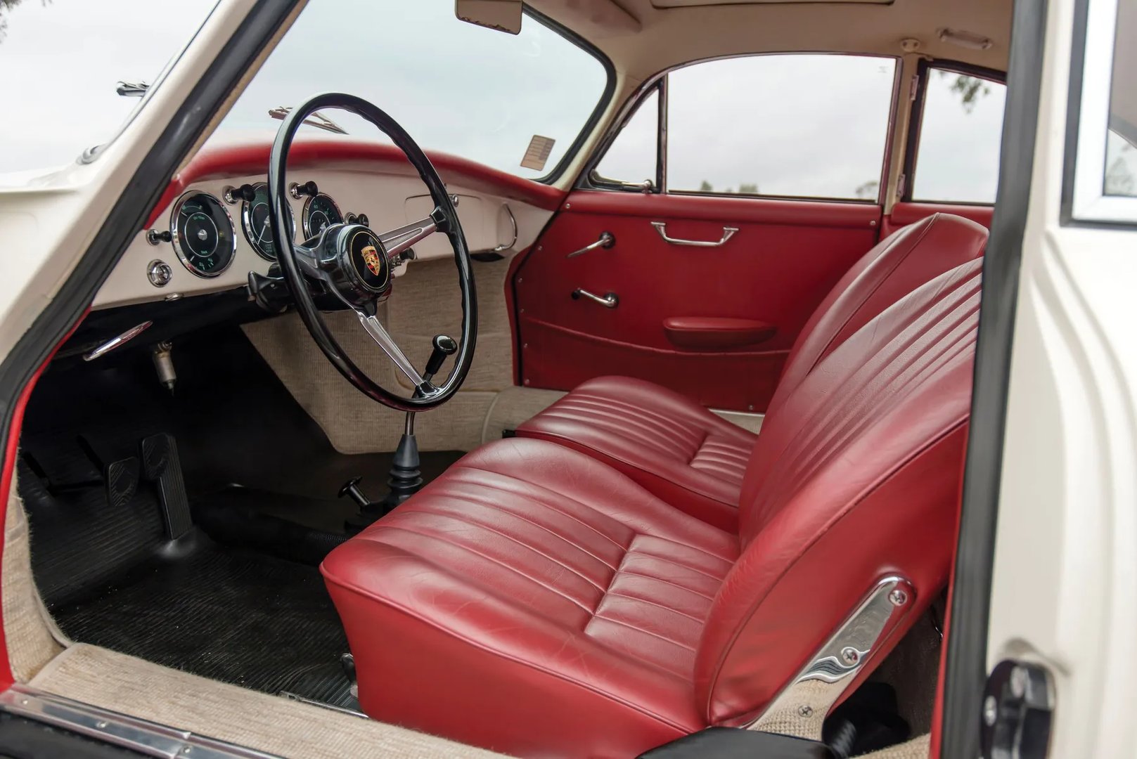 Porsche_356_3_generation__Coupe__13.jpg