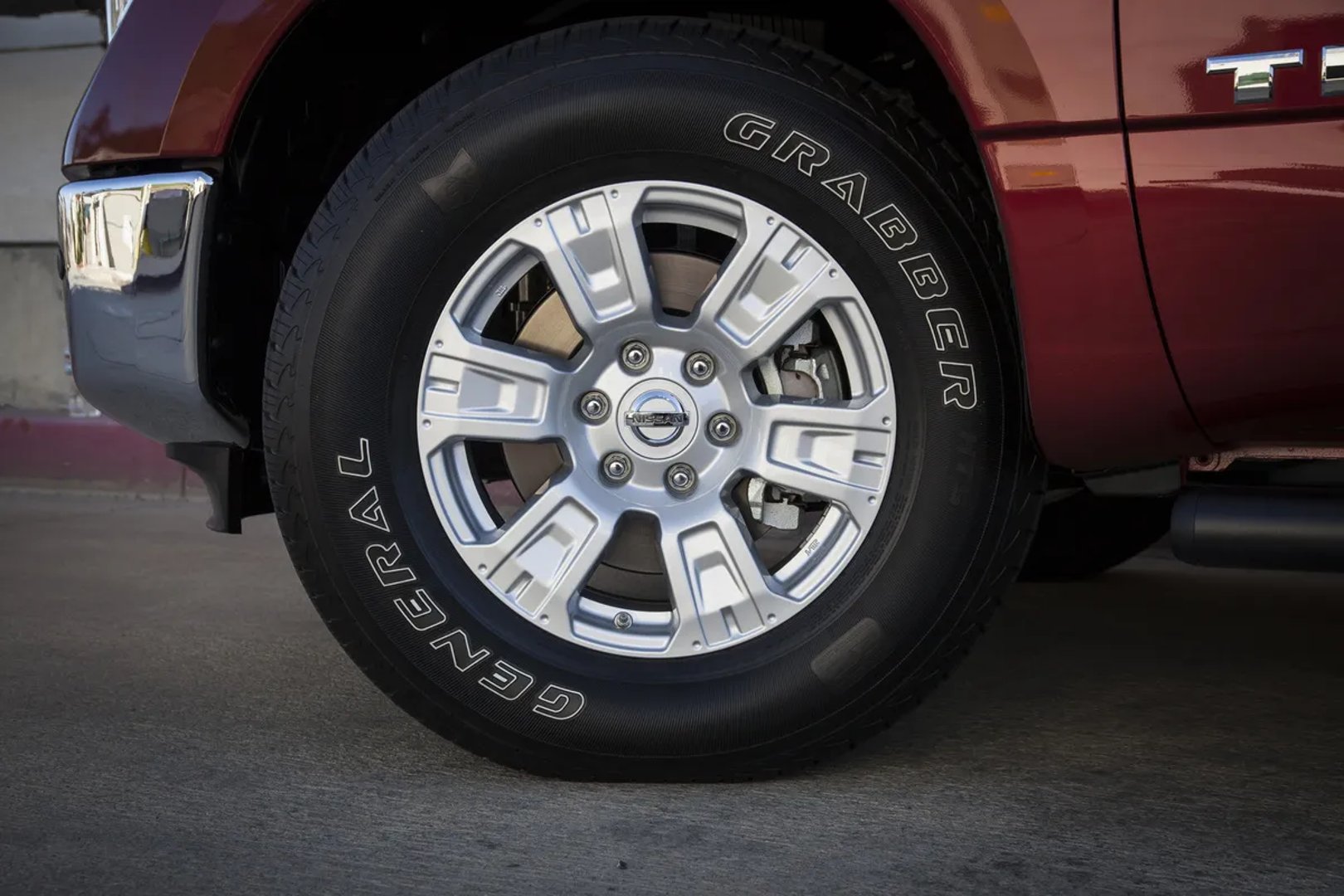 Nissan_Titan_2_generation__Pickup_single-cab__9.jpg