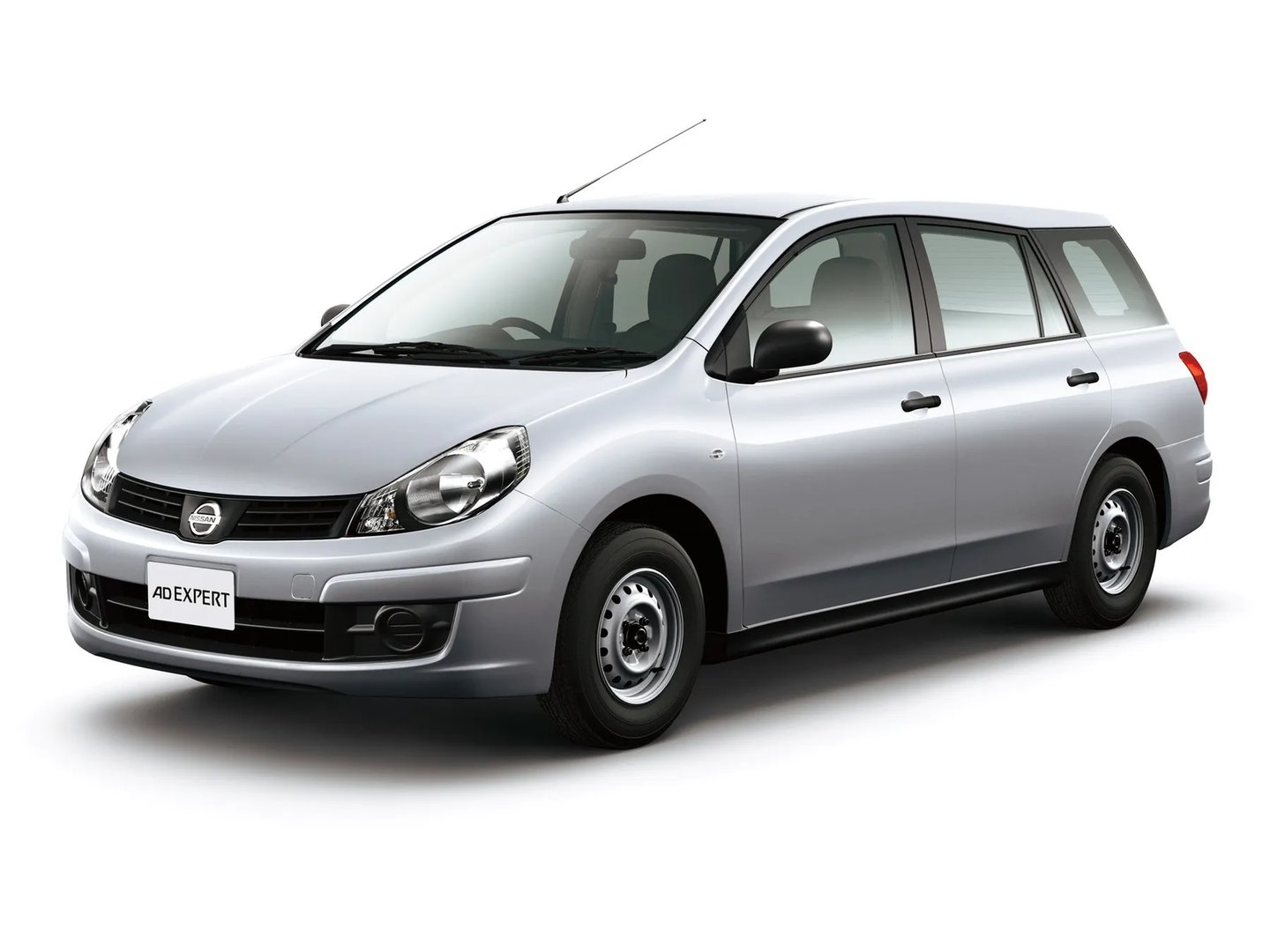 Nissan_AD_3_generation__Estate_5-door__2.jpg