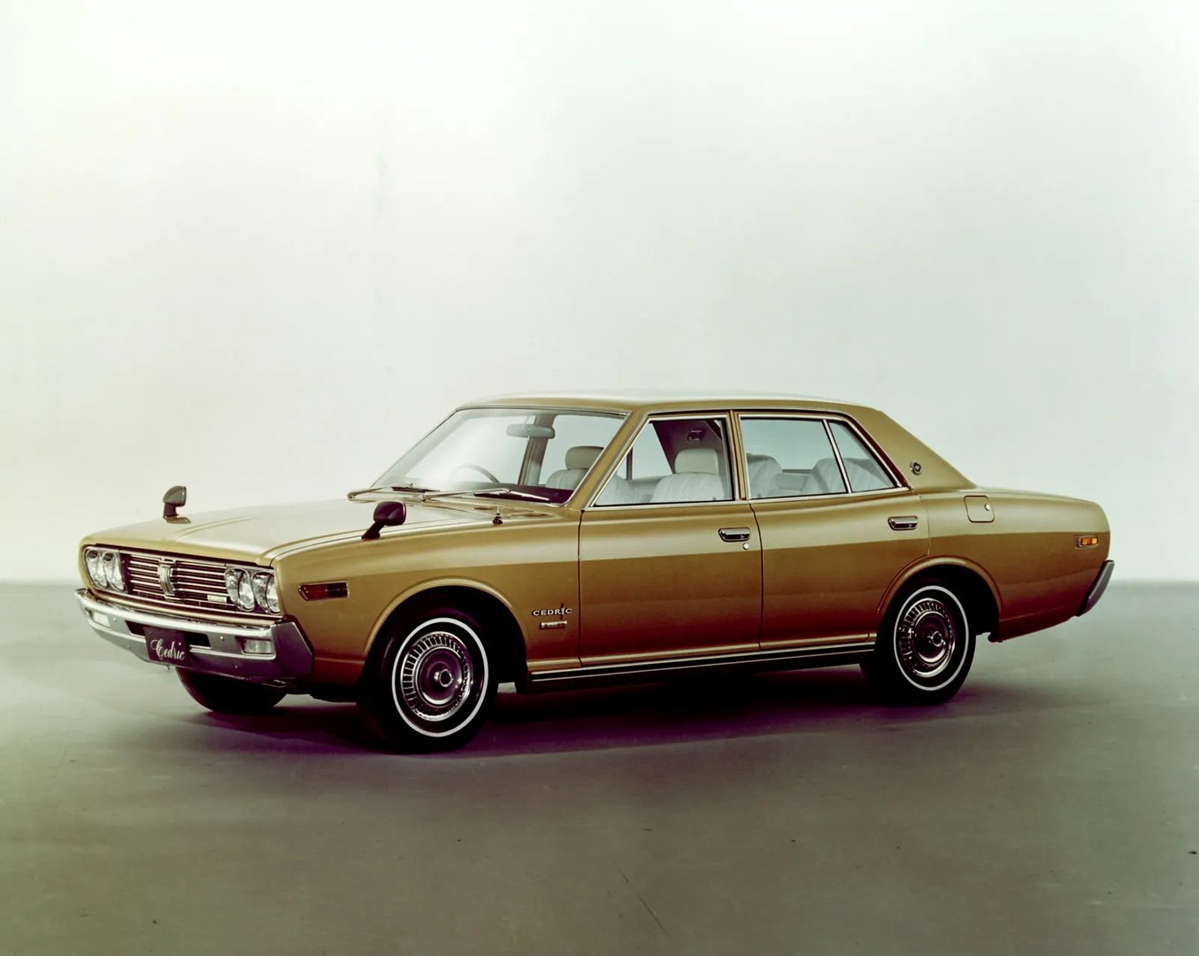 Nissan Cedric 3 generation  Sedan