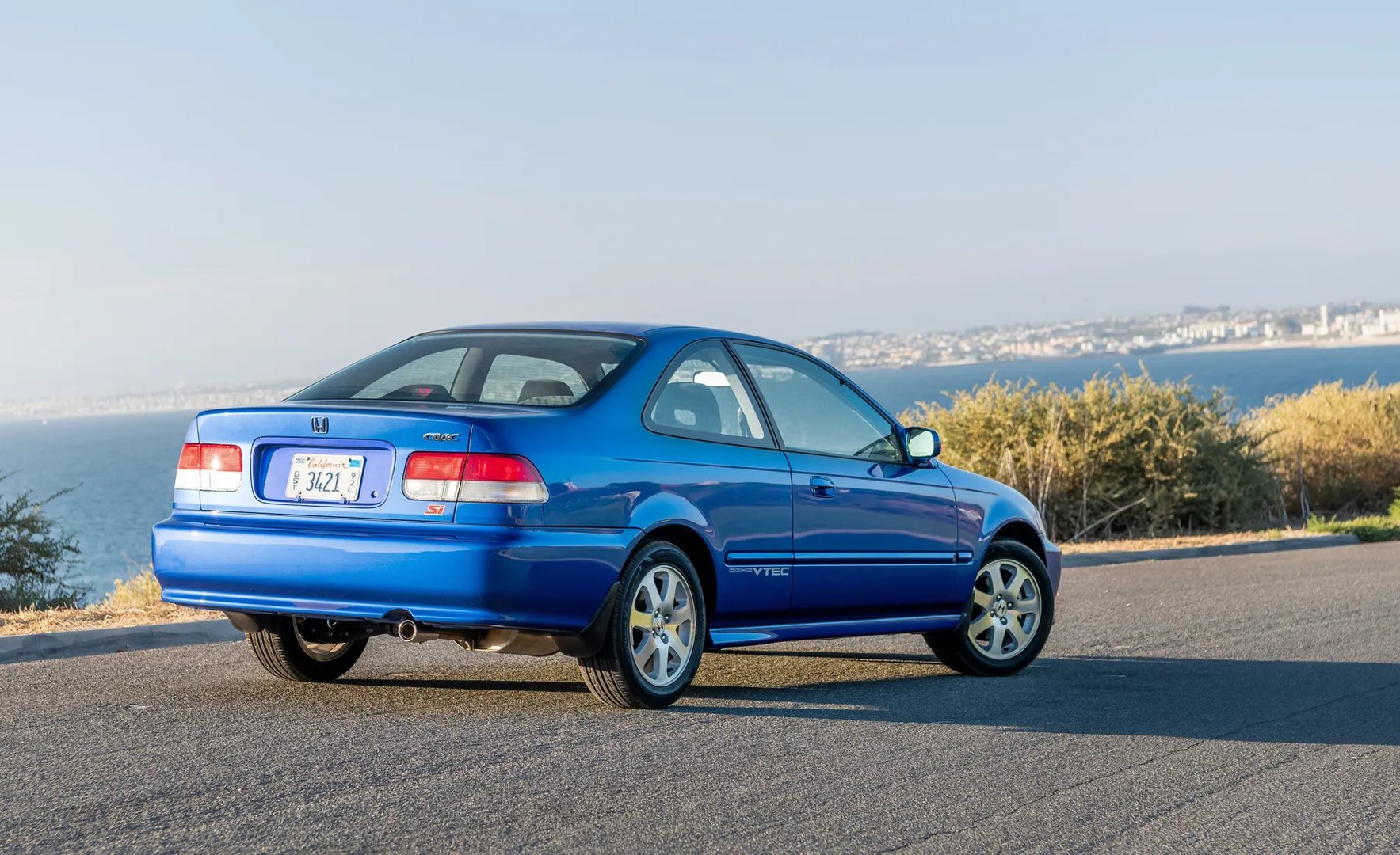 Honda_Civic_(USA)_6_generation_restyling__Coupe__1.jpg