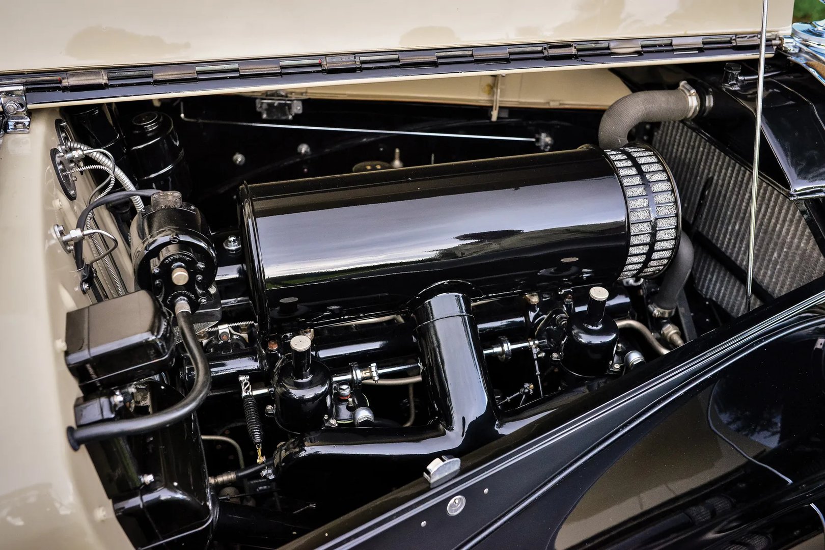 Bentley_Mark_VI_1_generation__Coupe__10.jpg