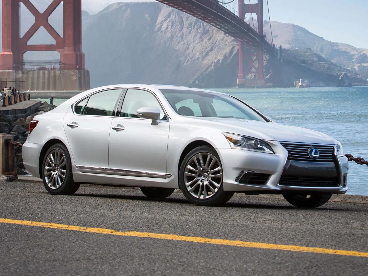 Lexus_LS_4_generation_restyling__Sedan__6.jpg