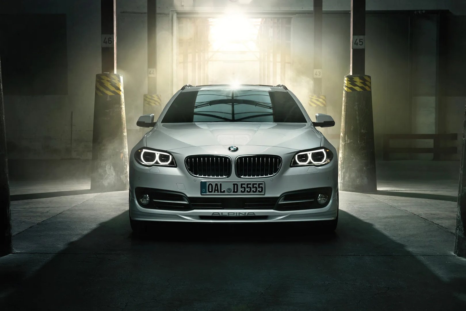 Alpina_D5_1_generation_restyling__Estate_5-door__3.jpg