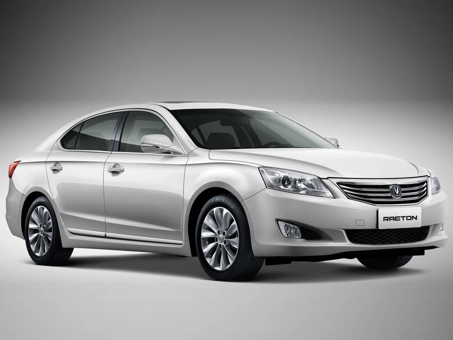 Changan_Raeton_1_generation__Sedan__1.jpg