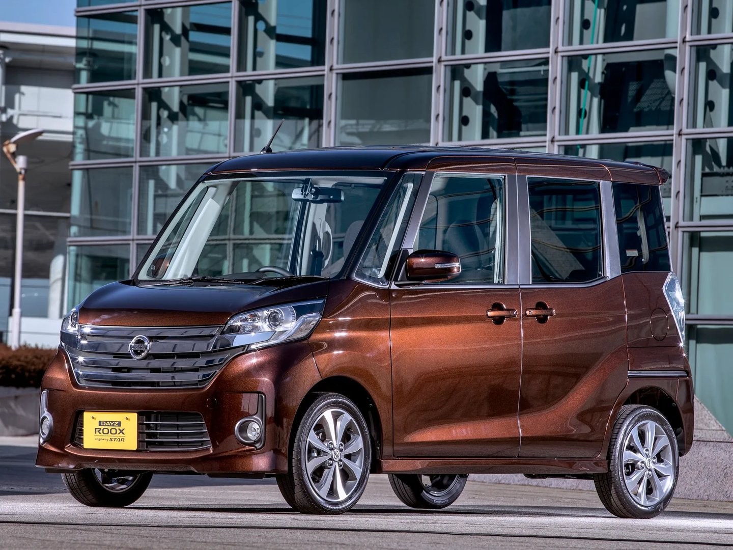 Nissan_Dayz_Roox_1_generation__Mini_5-doors__8.jpg
