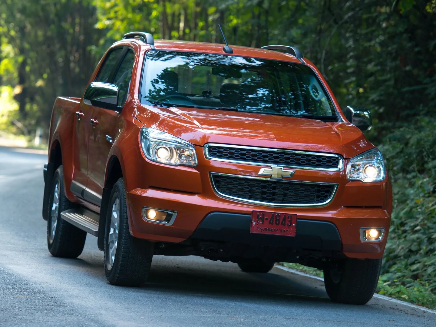 Chevrolet_Colorado_2_generation__Pickup_double-cab__5.jpg