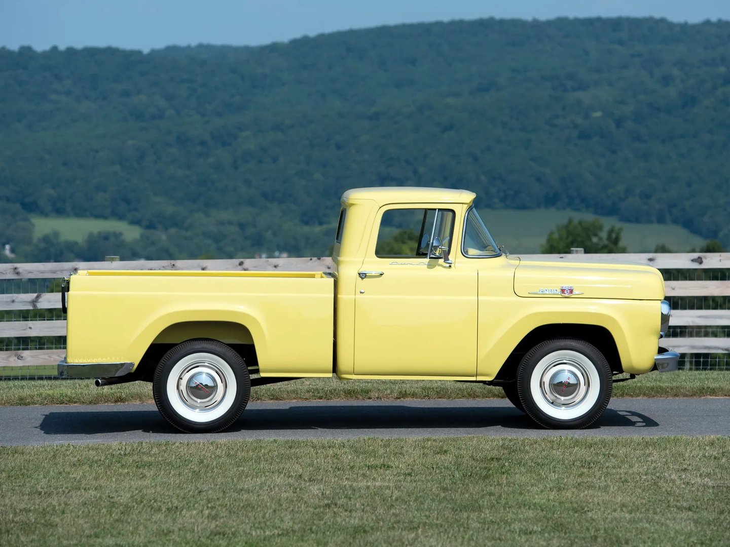 Ford_F-150_3_generation__Pickup_single-cab__2.jpg
