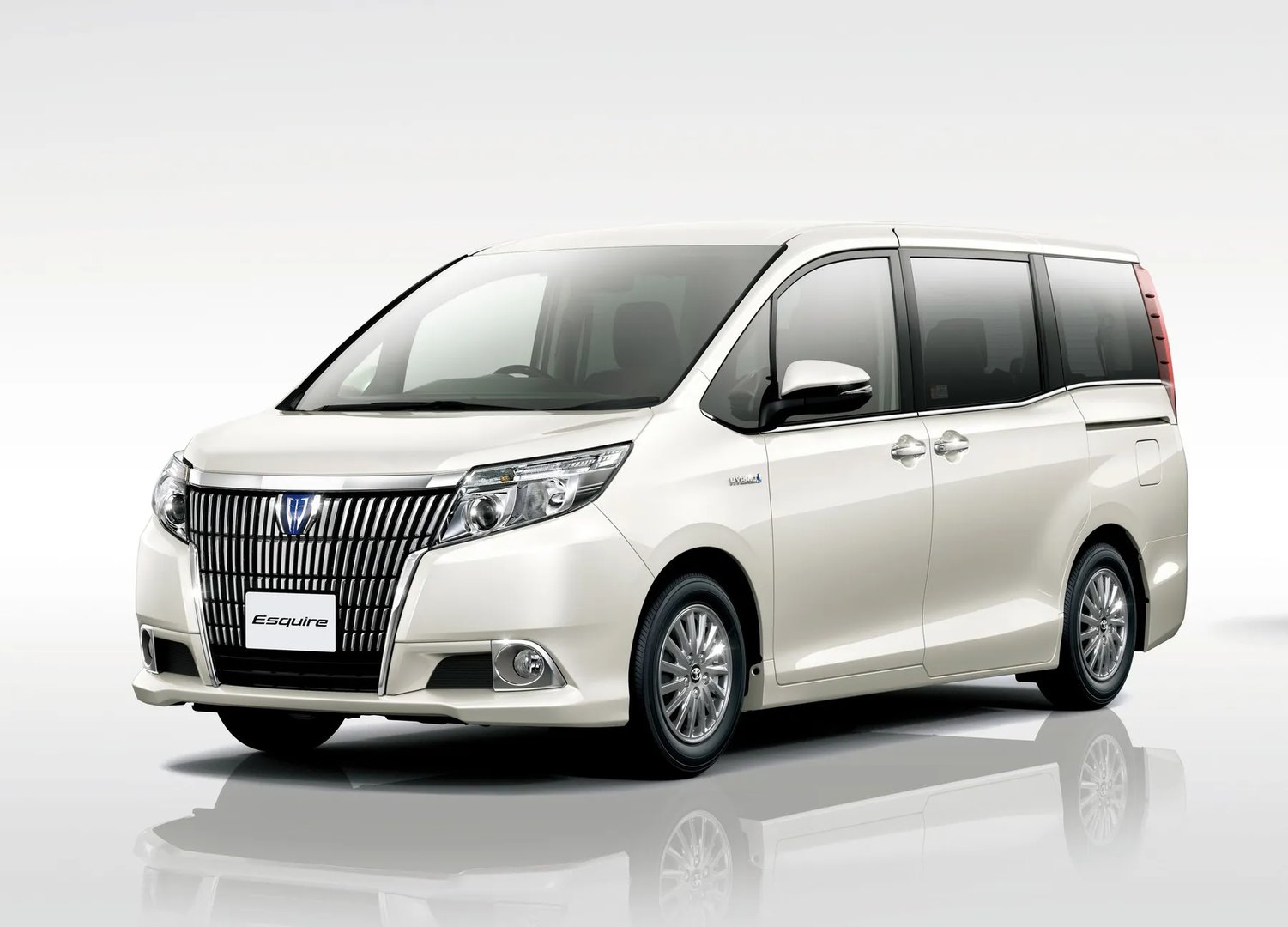 Toyota_Esquire_1_generation__Minivan__2.jpg
