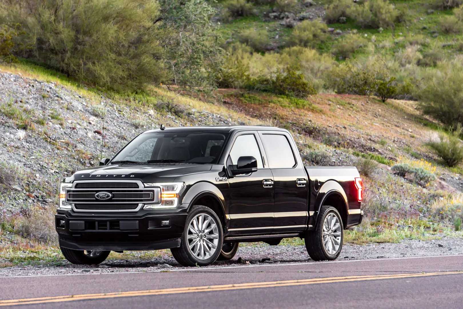 —  Pickup double-cab