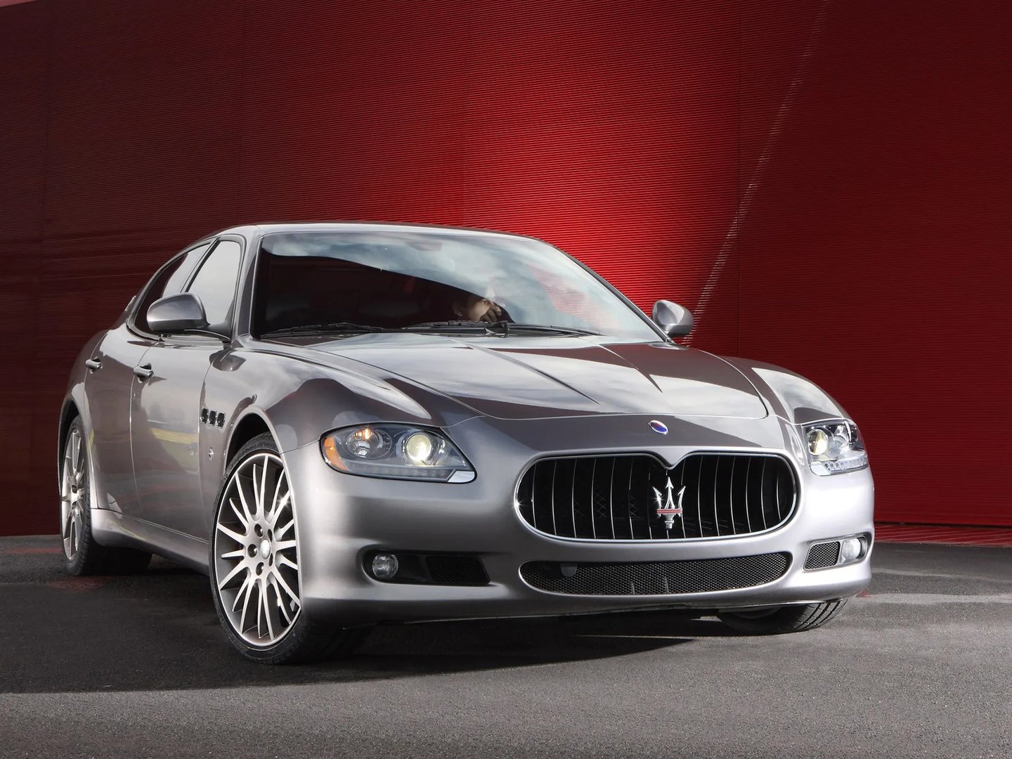 Maserati_Quattroporte_5_generation_restyling__Sedan__5.jpg