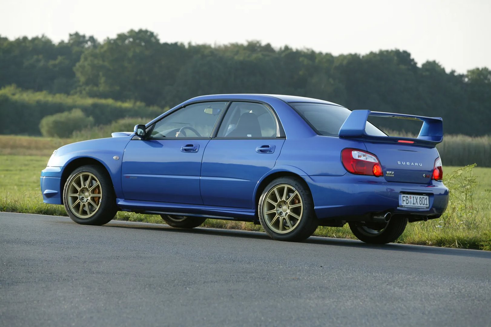 Subaru_Impreza_WRX_STi_2_generation_restyling_1__Sedan__10.jpg