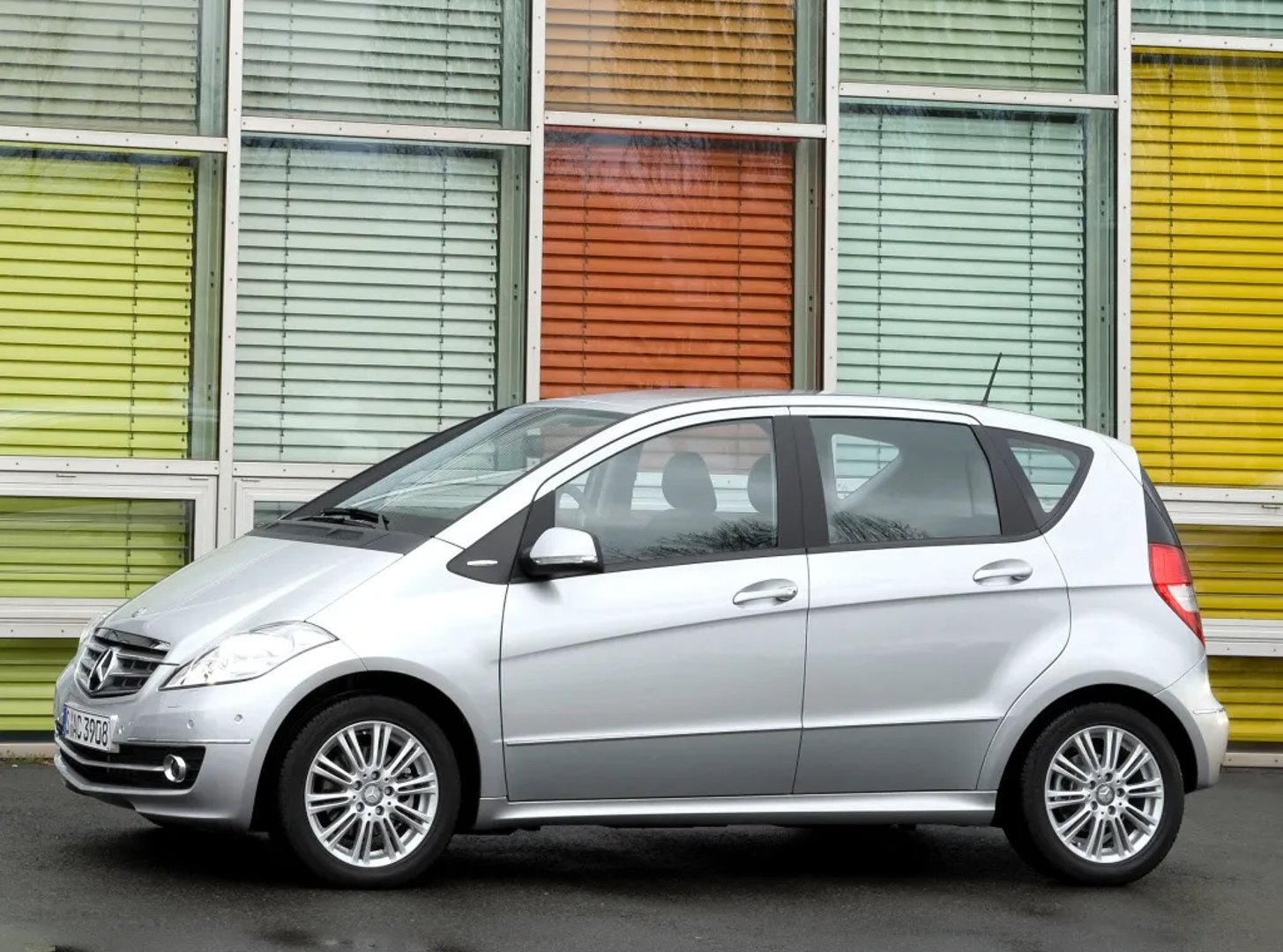 Mercedes_A-Class_2_generation_restyling__Mini_5-doors__12.jpg
