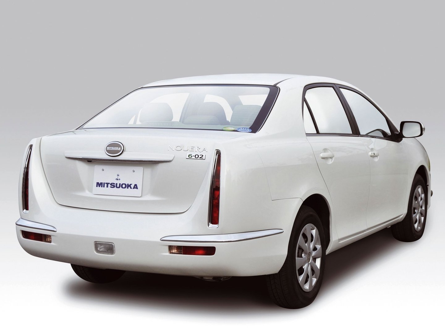 mitsuoka_Nouera_2_generation__Sedan__1.jpg