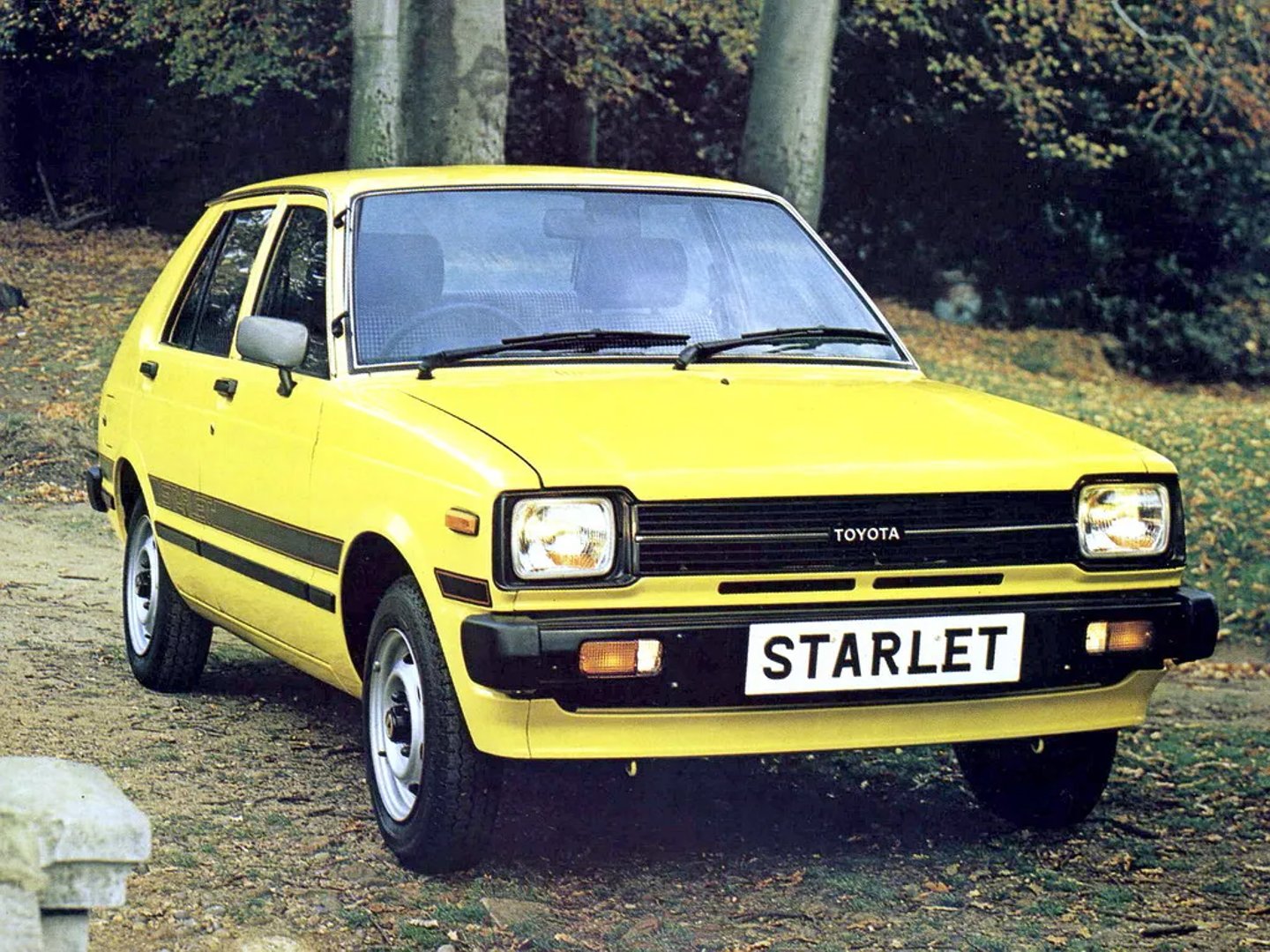 Toyota Starlet 2 generation  Mini 5-doors