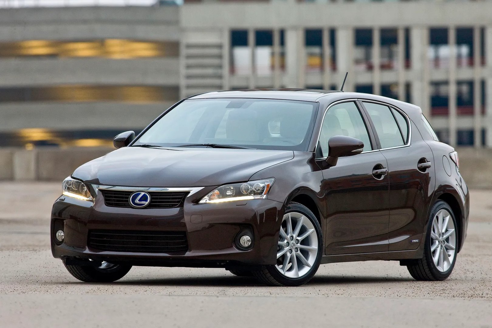 Lexus_CT_1_generation__Hatchback_5-door__11.jpg
