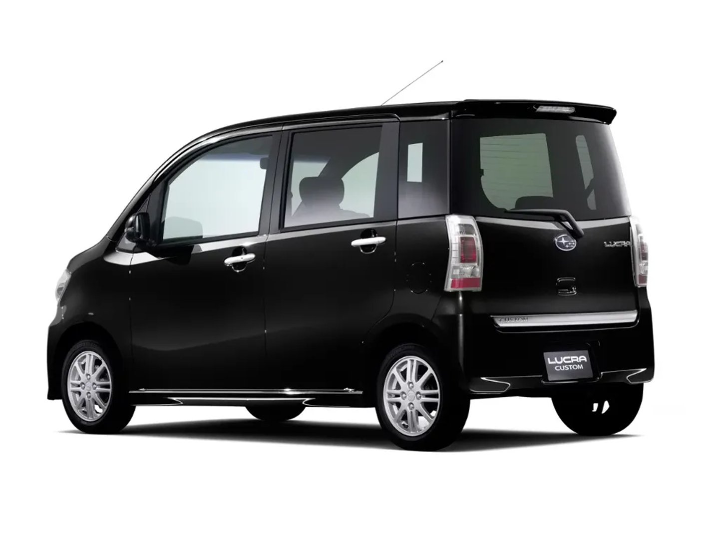 Subaru_Lucra_1_generation__Hatchback_5-door__3.jpg