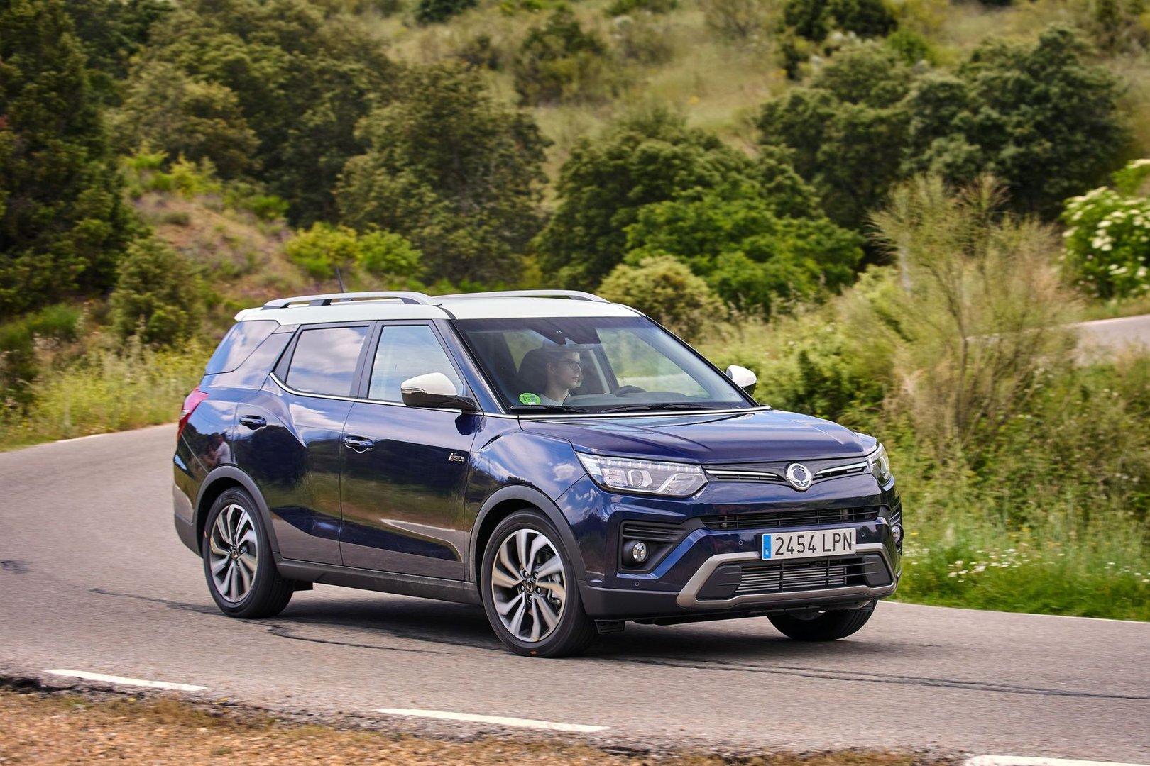 ssangyong_XLV_1_generation_restyling__SUV_5-doors__1.jpg