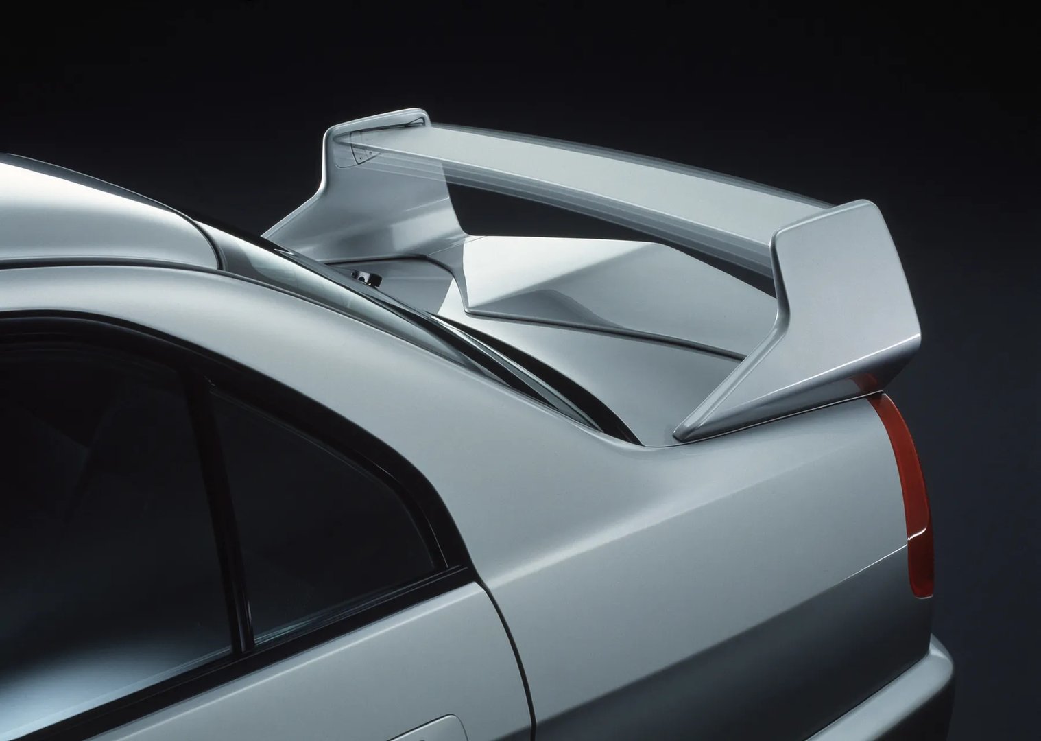 Mitsubishi_Lancer_Evolution_5_generation__Sedan__7.jpg