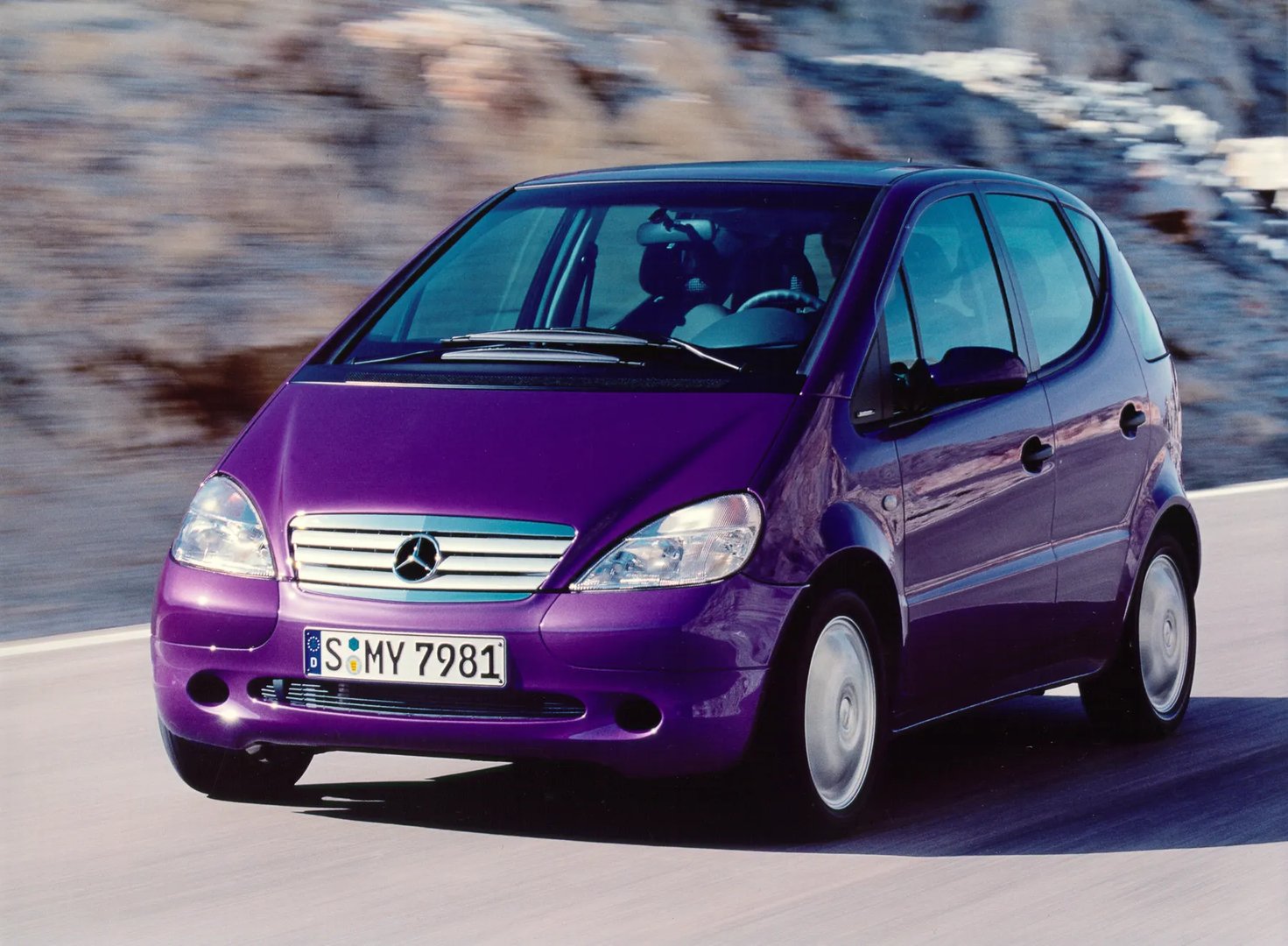 Mercedes_A-Class_1_generation__Mini_5-doors__2.jpg