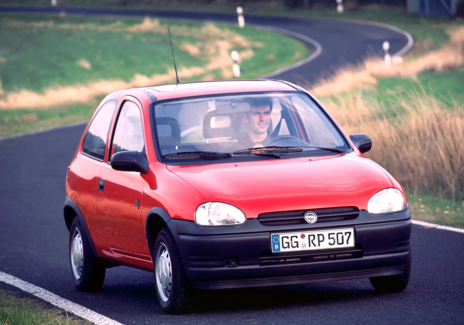 Opel_Corsa_2_generation__Mini_3-doors__7.jpg