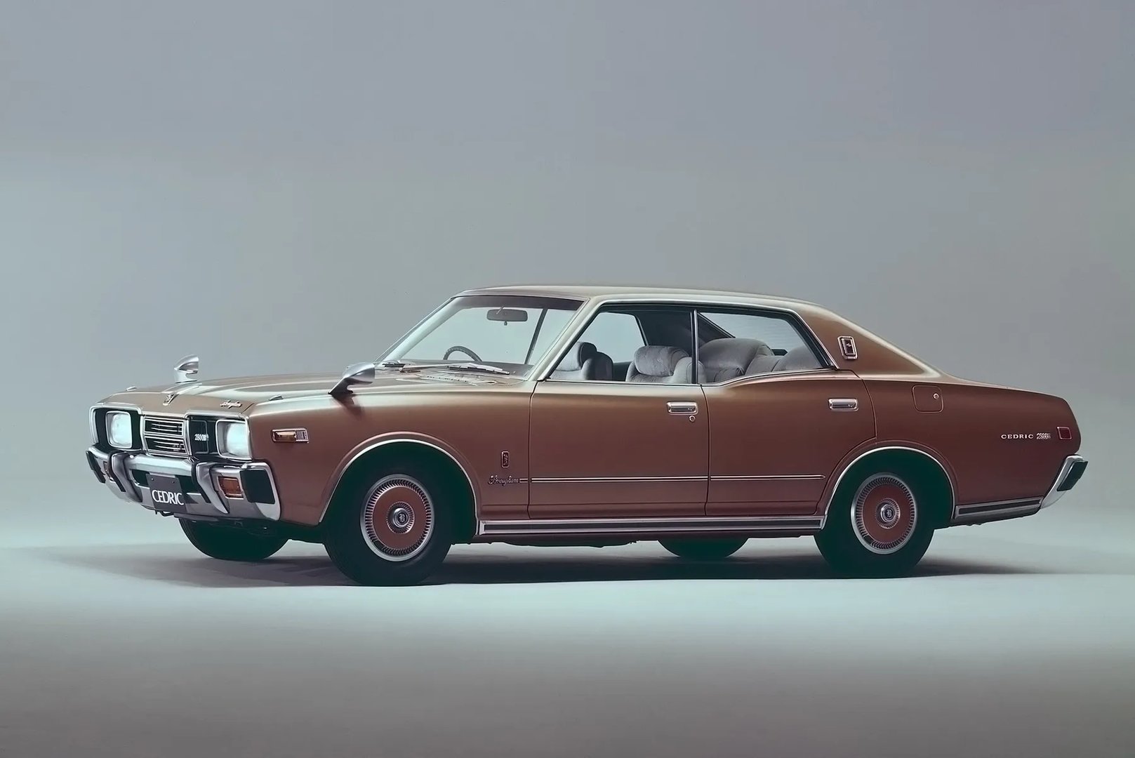 Nissan_Cedric_4_generation__Sedan_Hardtop__1.jpg