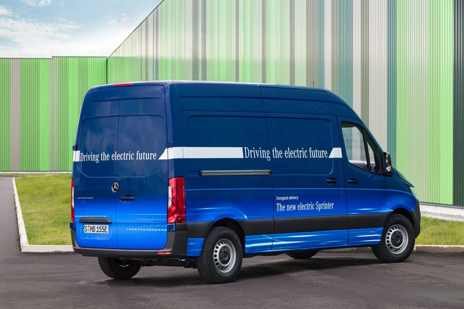 Mercedes_Sprinter_3_generation__Van__5.jpg