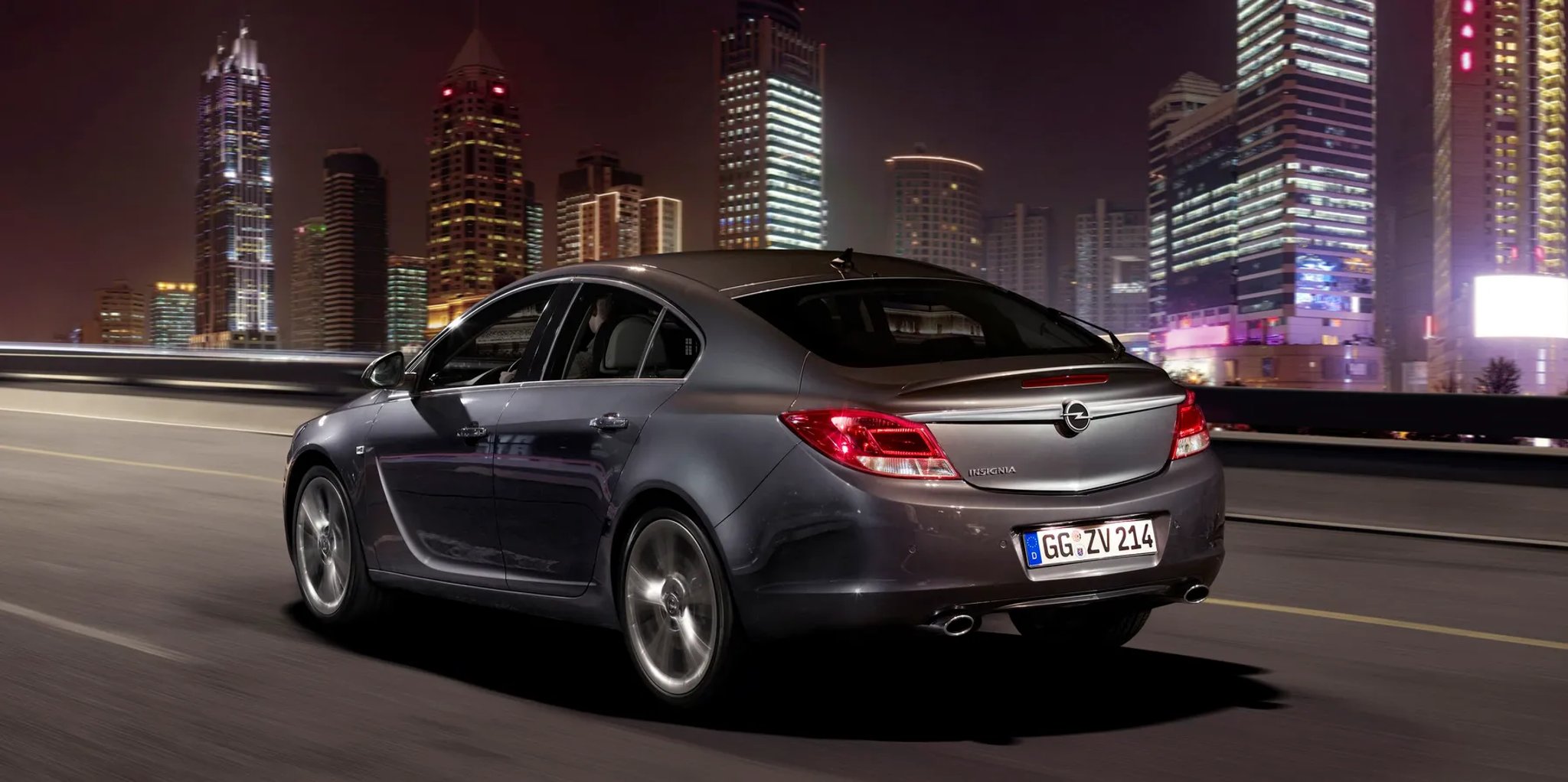 Opel_Insignia_1_generation__Liftback__2.jpg
