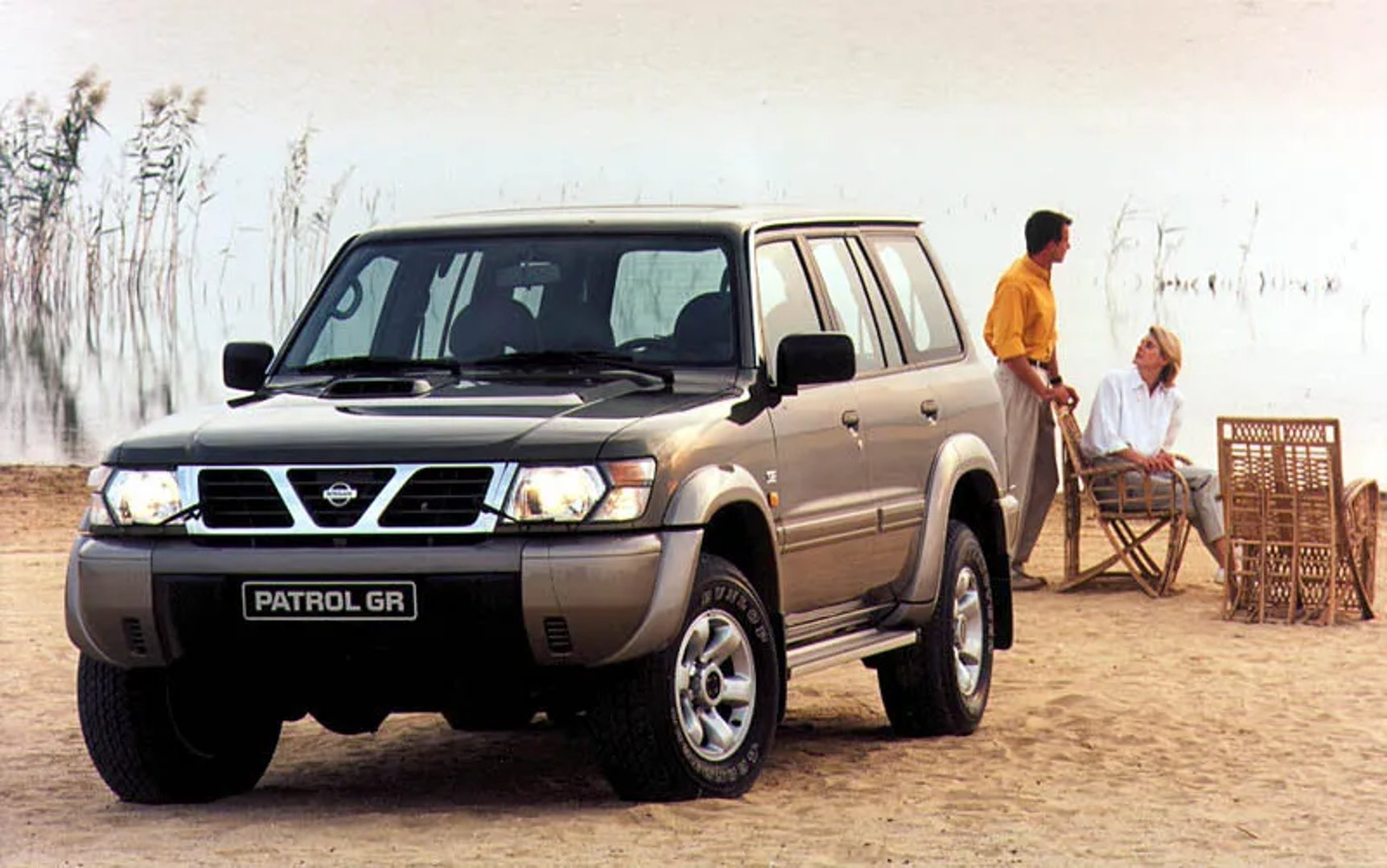 Nissan_Patrol_5_generation__SUV_5-doors__1.jpg