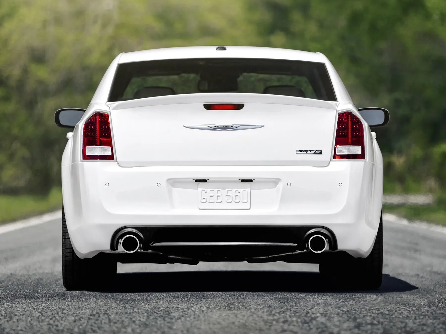 Chrysler_300C_2_generation__Sedan__6.jpg