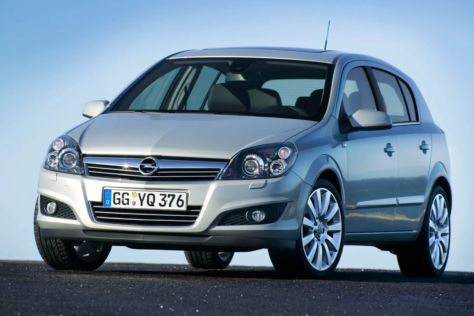 3 generation, restyling 