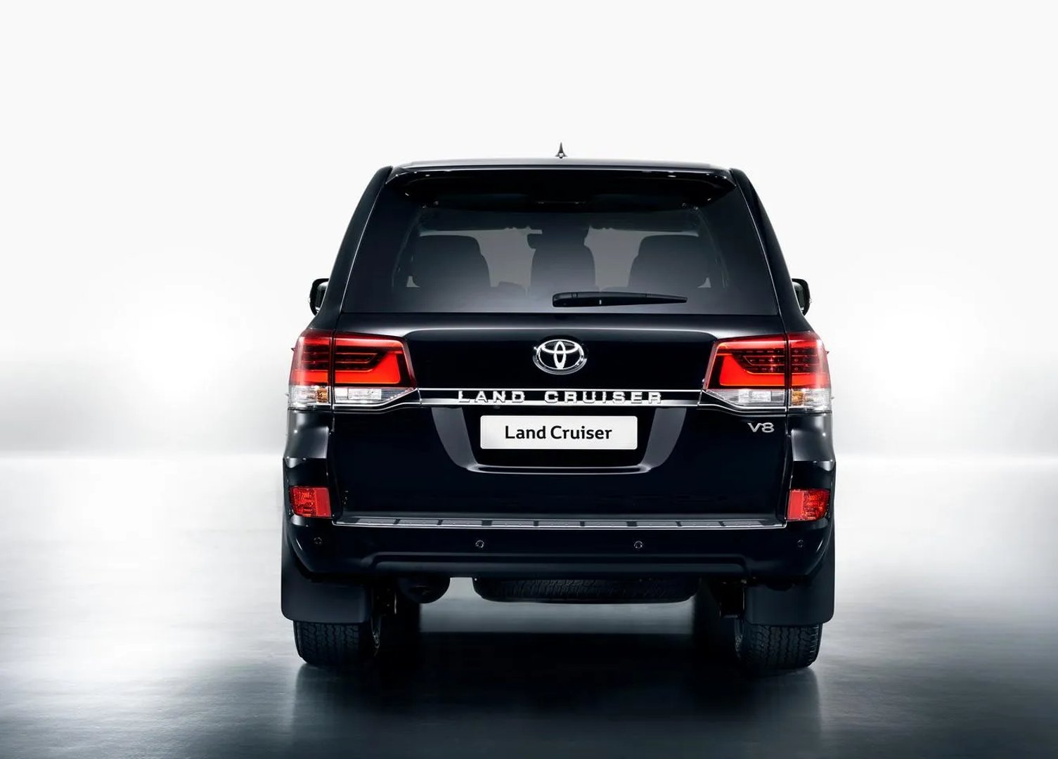 Toyota_LC_11_generation_restyling_2__SUV_5-doors__3.jpg