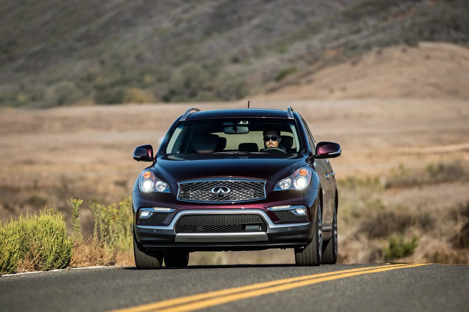 Infiniti_QX50_1_generation_restyling__SUV_5-doors__6.jpg