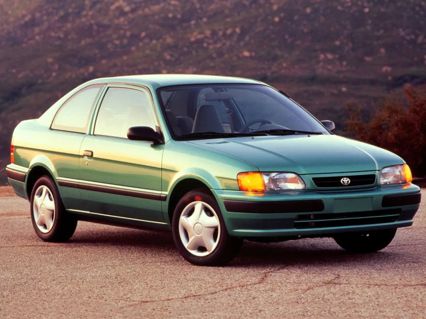 Toyota_Tercel_5_generation__Coupe__4.jpg