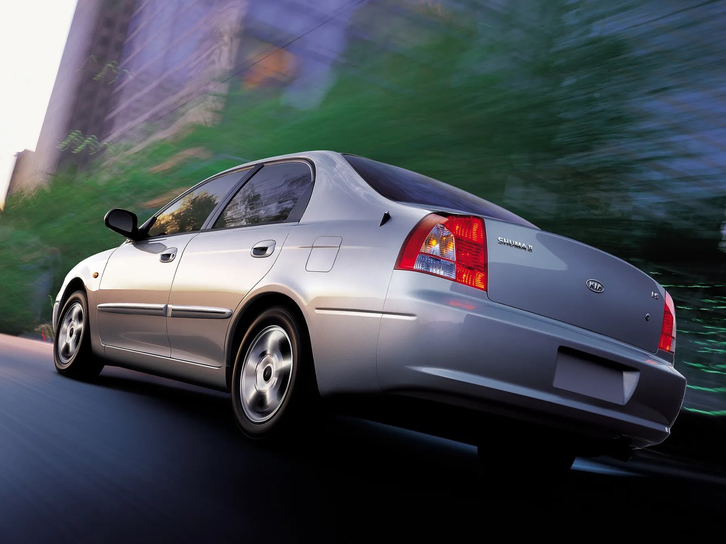 Kia_Shuma_2_generation__Liftback__3.jpg