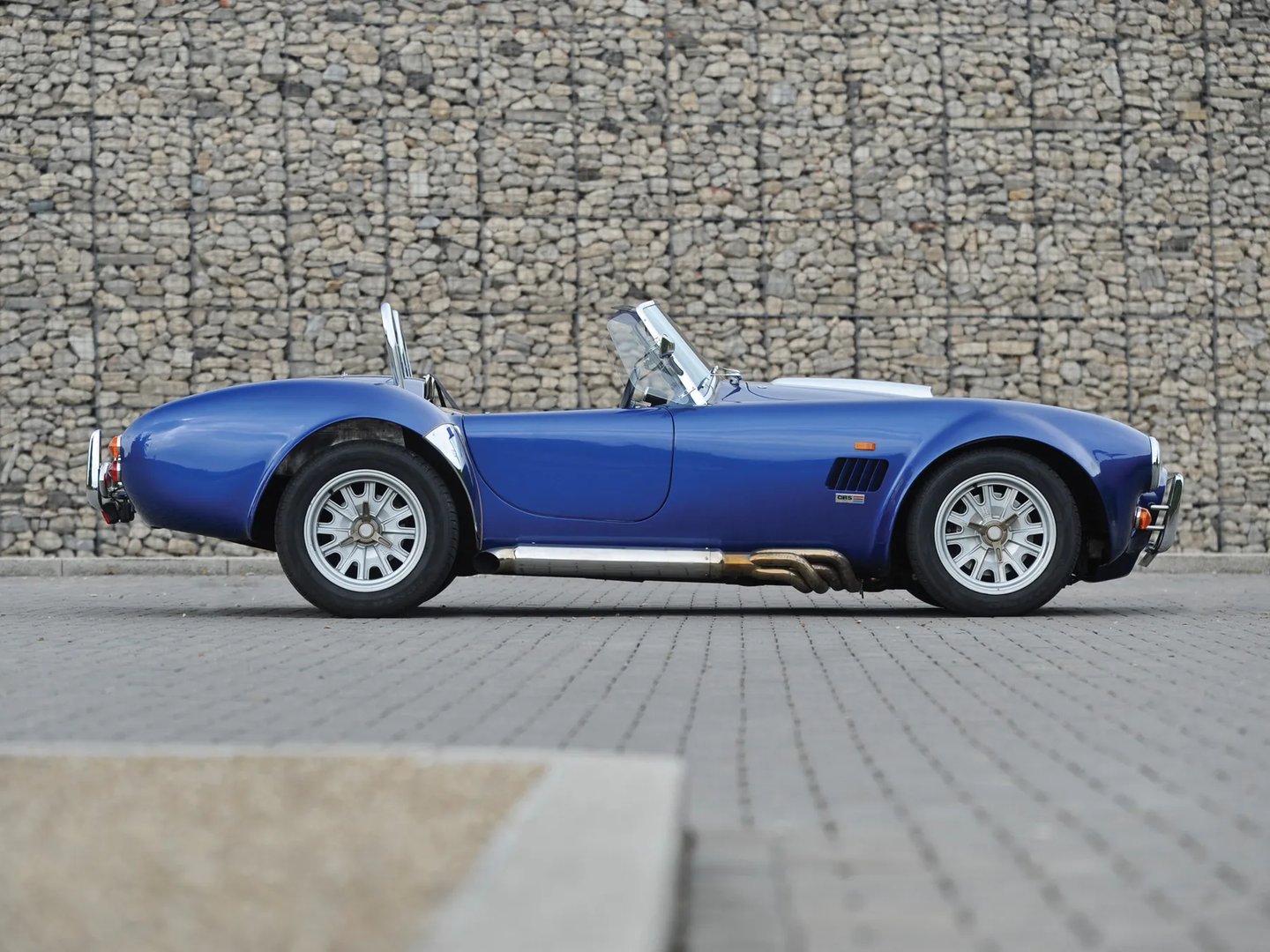 AC_Cobra_5_generation__Roadster__5.jpg