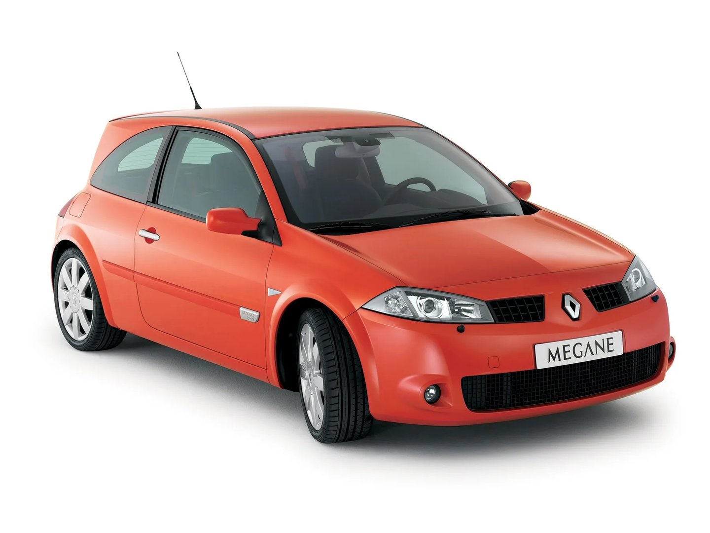 Renault_Megane_RS_2_generation__Hatchback_3-door__2.jpg