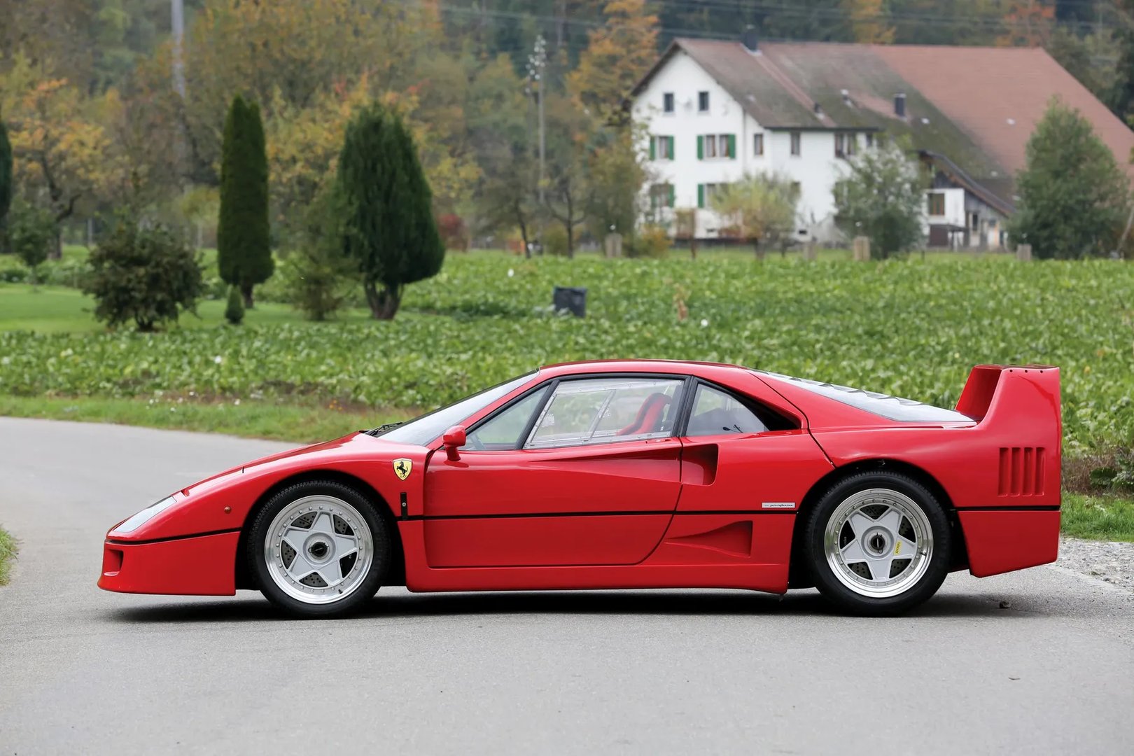 Ferrari_F40_1_generation__Coupe__7.jpg