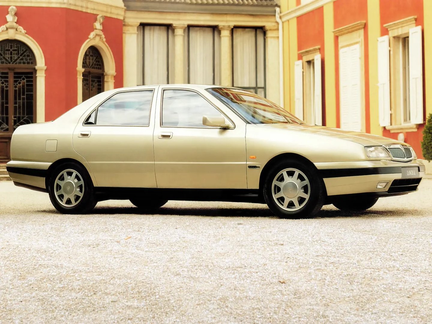 Lancia Kappa 1 generation  Sedan
