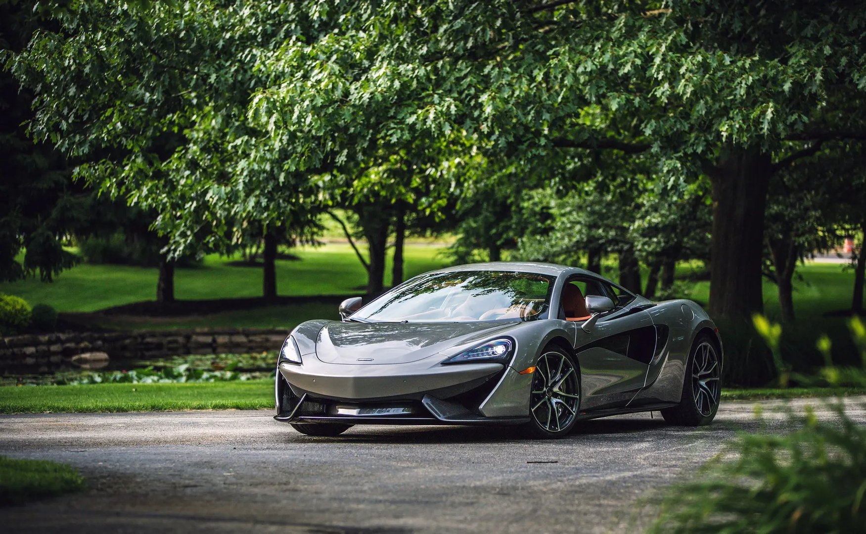 McLaren_570S_1_generation__Coupe__12.jpg