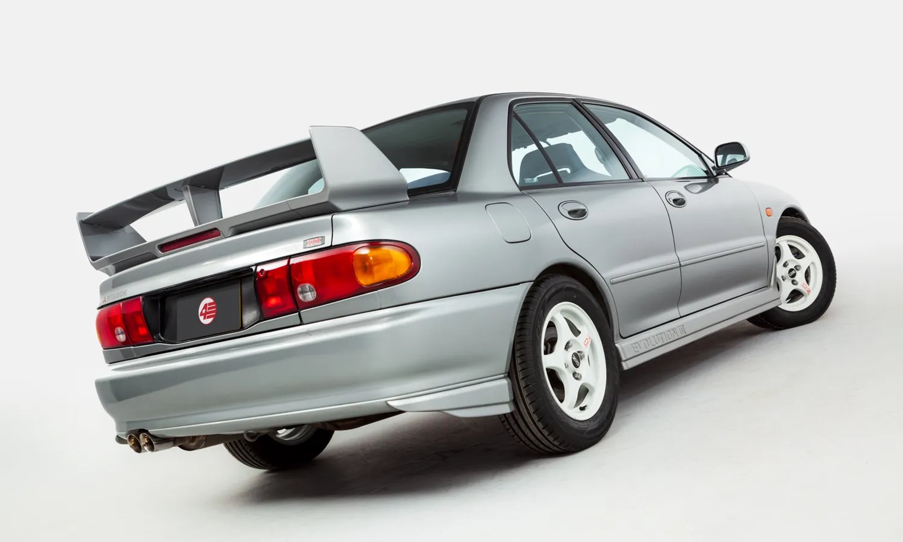 Mitsubishi_Lancer_Evolution_3_generation__Sedan__5.jpg