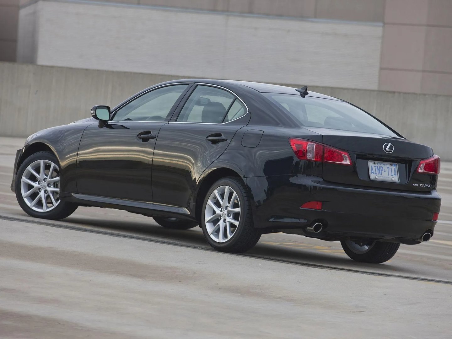 Lexus_IS_2_generation_restyling__Sedan__6.jpg