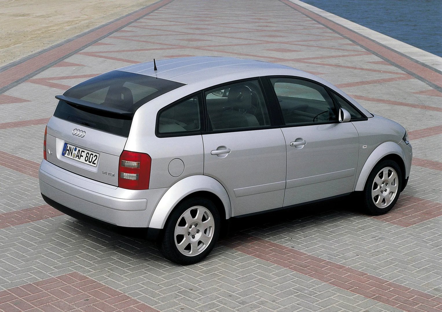 Audi_A2_1_generation__Hatchback_5-door__12.jpg