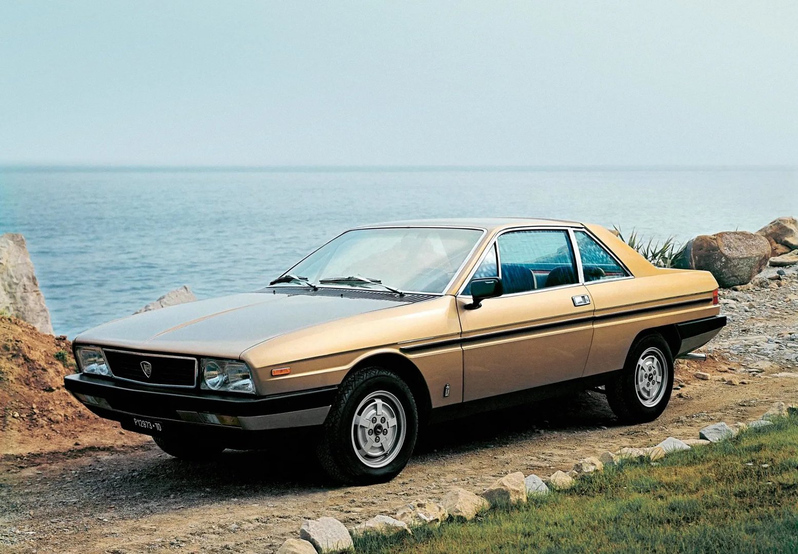 Lancia_Gamma_1_generation__Coupe__4.jpg