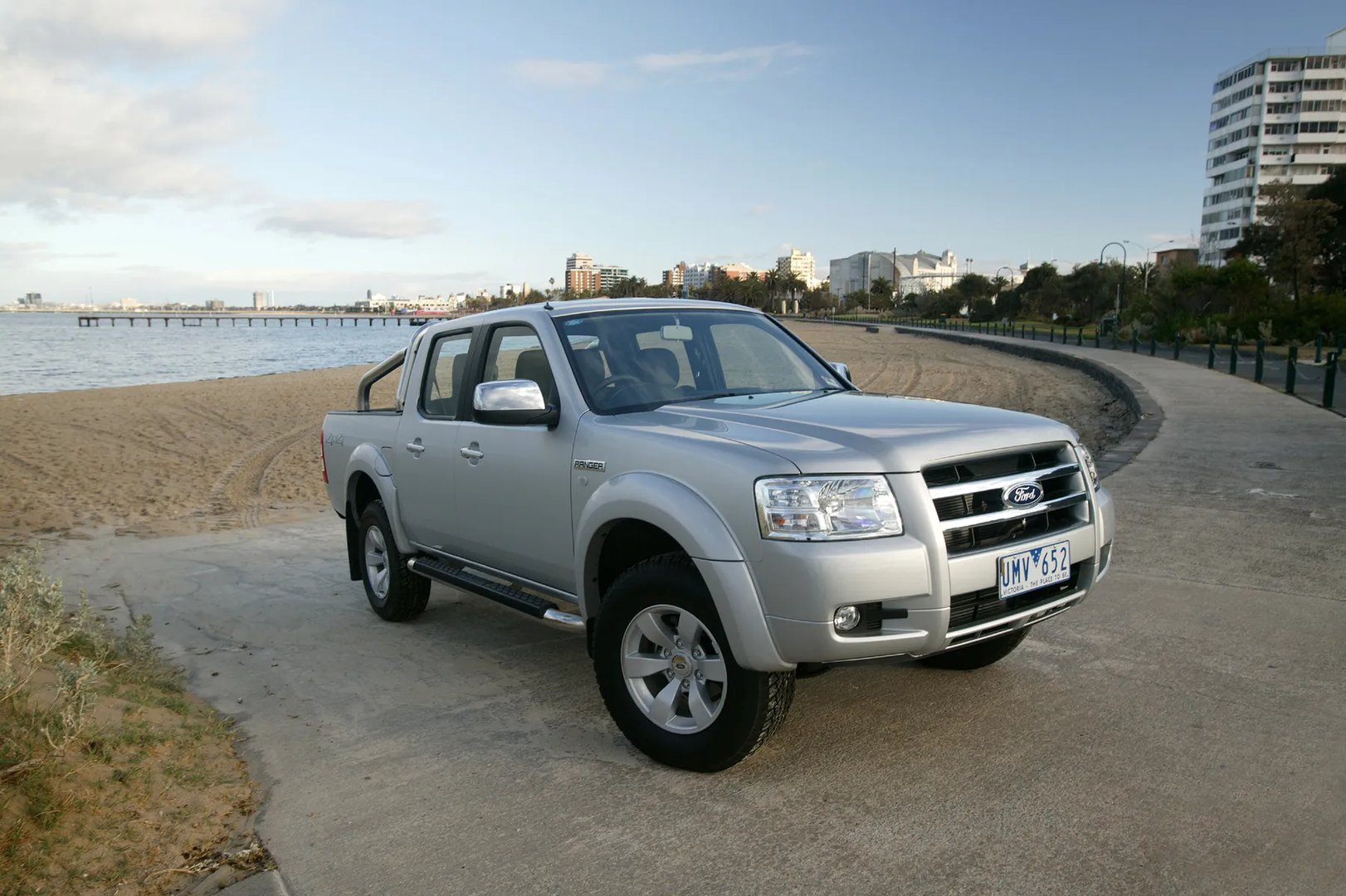 Ford_Ranger_2_generation__Pickup_double-cab__3.jpg