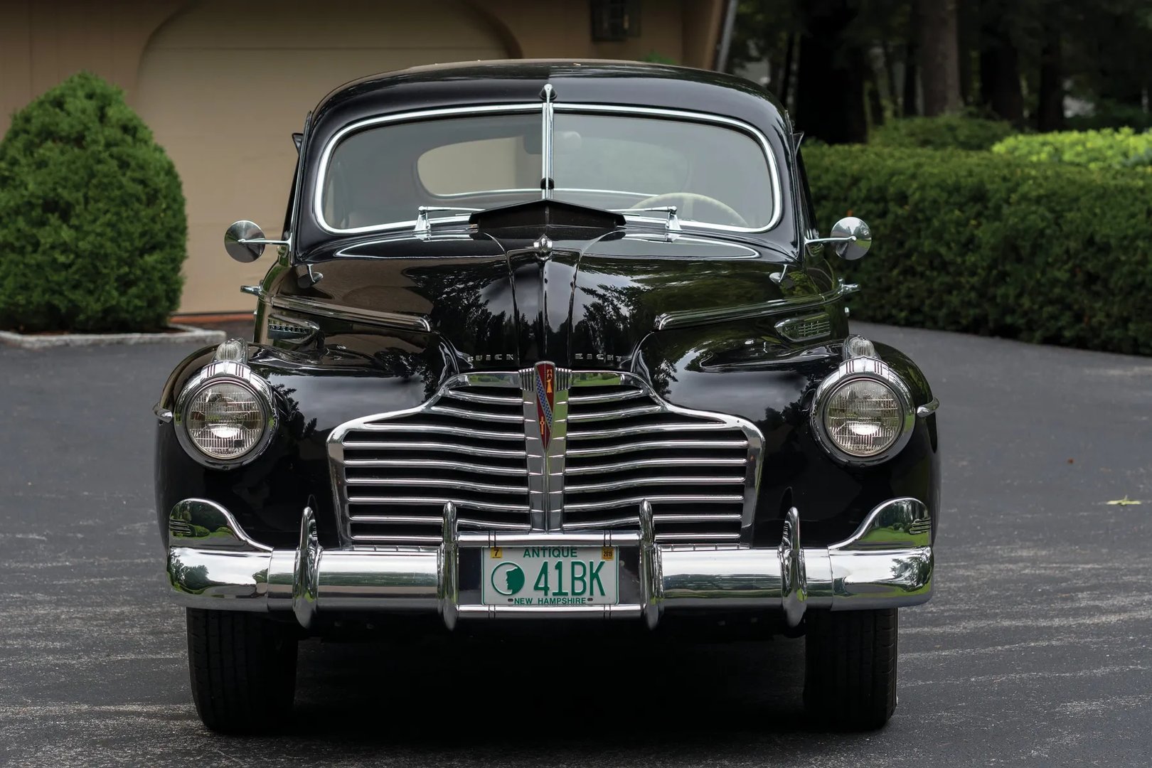 Buick_Special_1_generation__Sedan__4.jpg