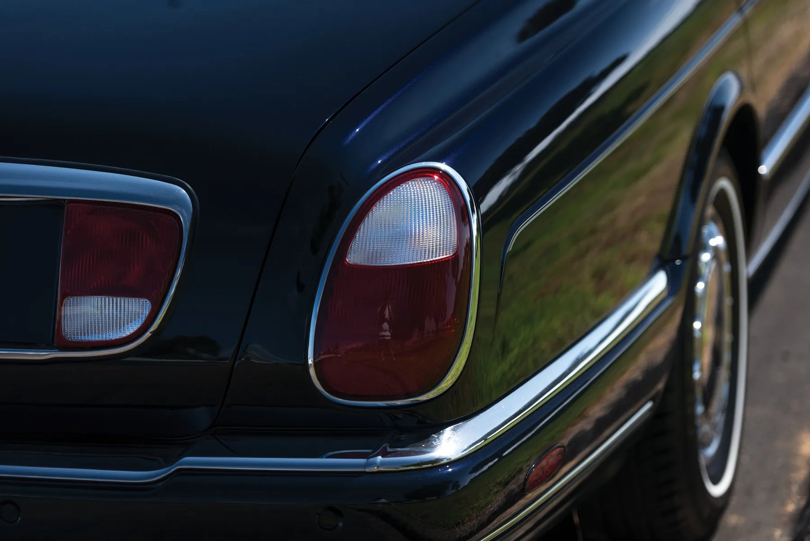 Rolls-Royce_Park_Ward_1_generation__Sedan__6.jpg
