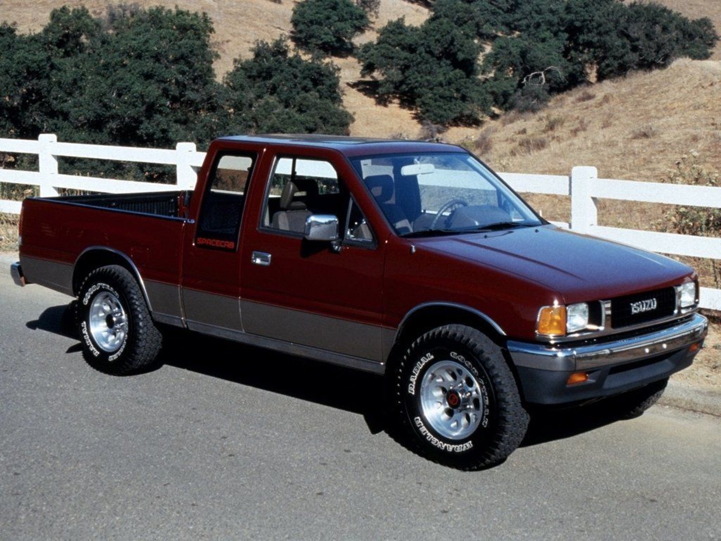 isuzu_TF_(Pickup)_1_generation__Pickup_1.5-cab__1.jpg