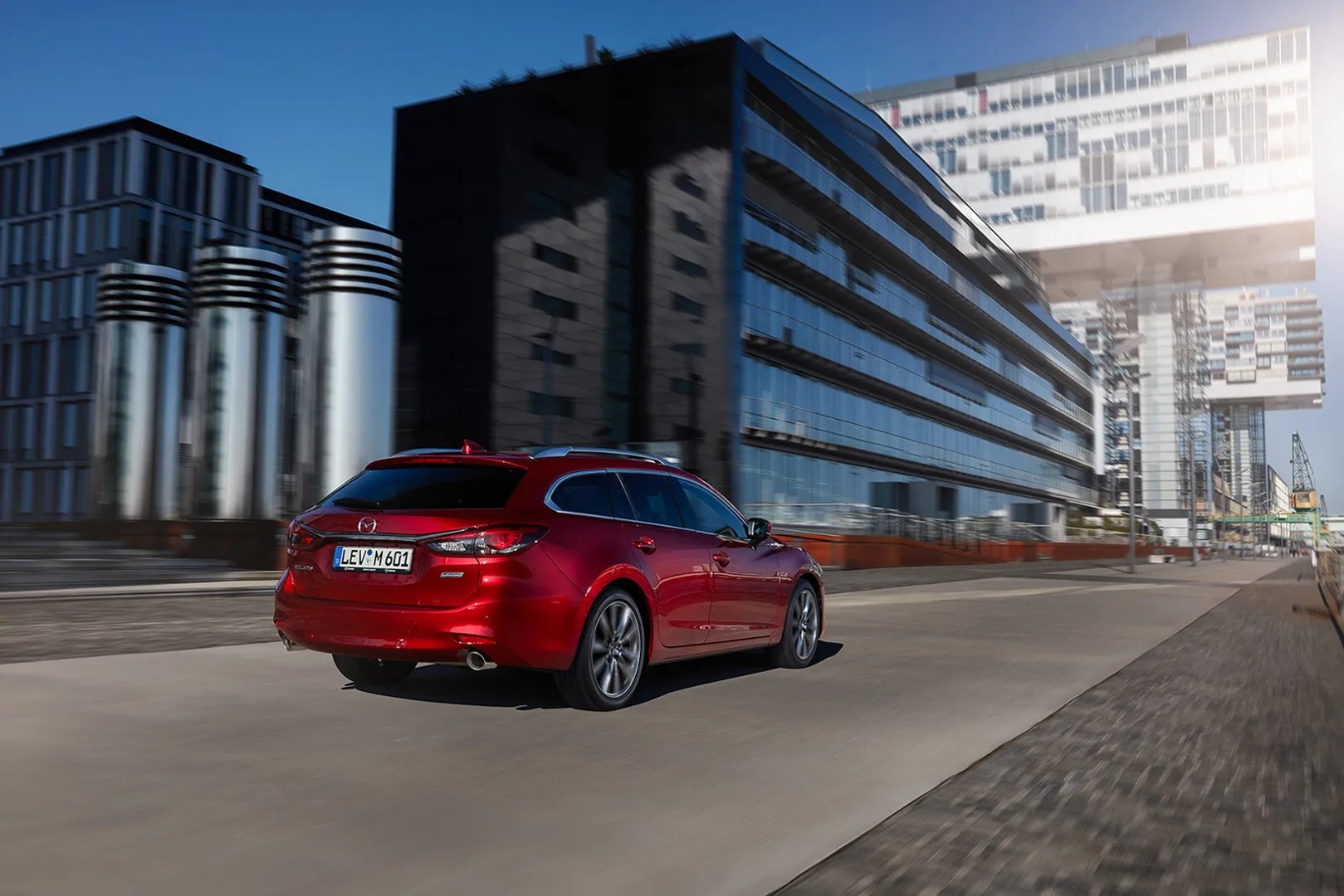 Mazda_6_3_generation_restyling_2__Estate_5-door__10.jpg
