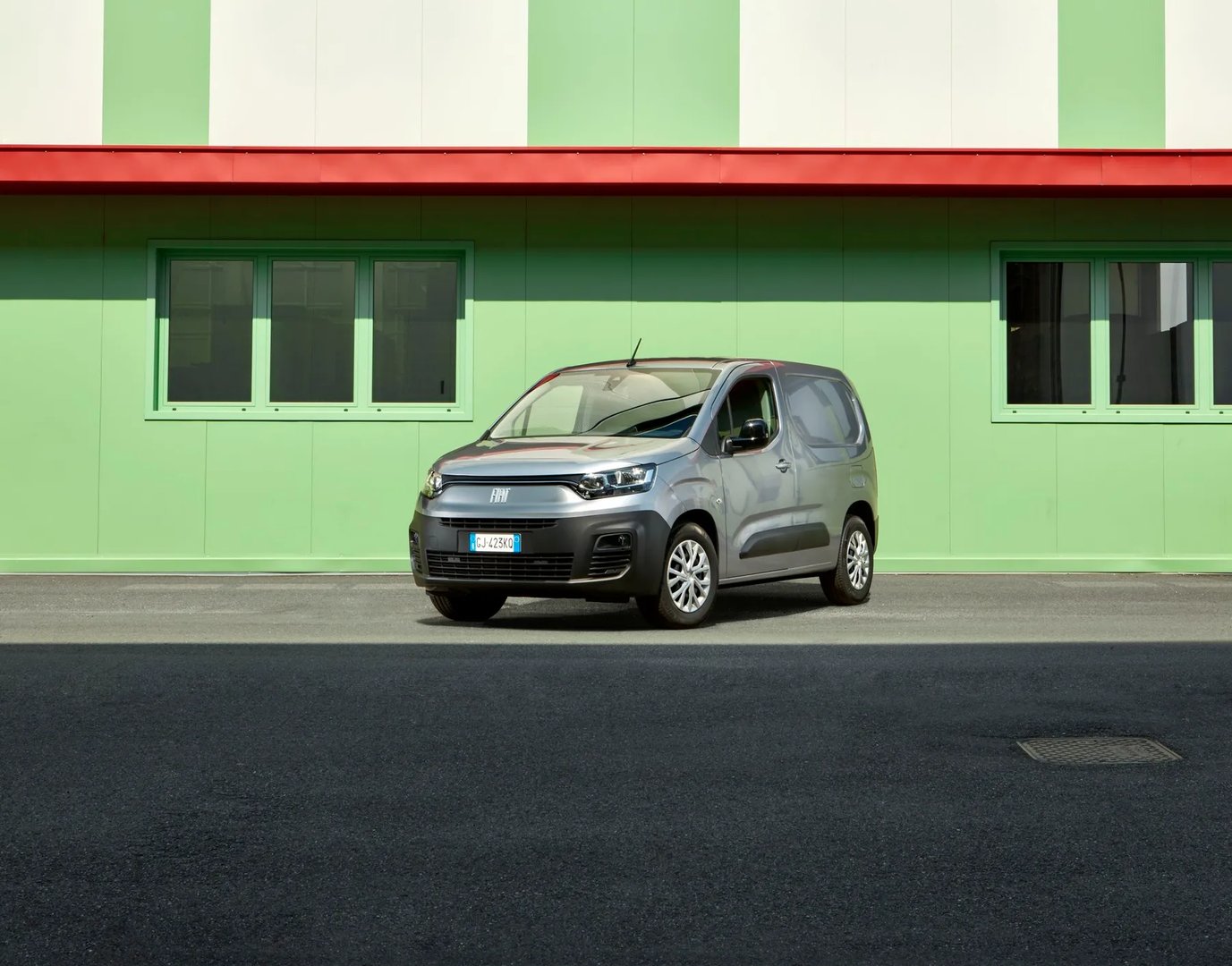 Fiat_Doblo_3_generation__Van__9.jpg